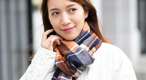 寒い日に取り入れたい、首元を温める防寒アイテム