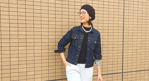大人の装いにやわらかな印象を添える、ベレー帽の楽しみ方