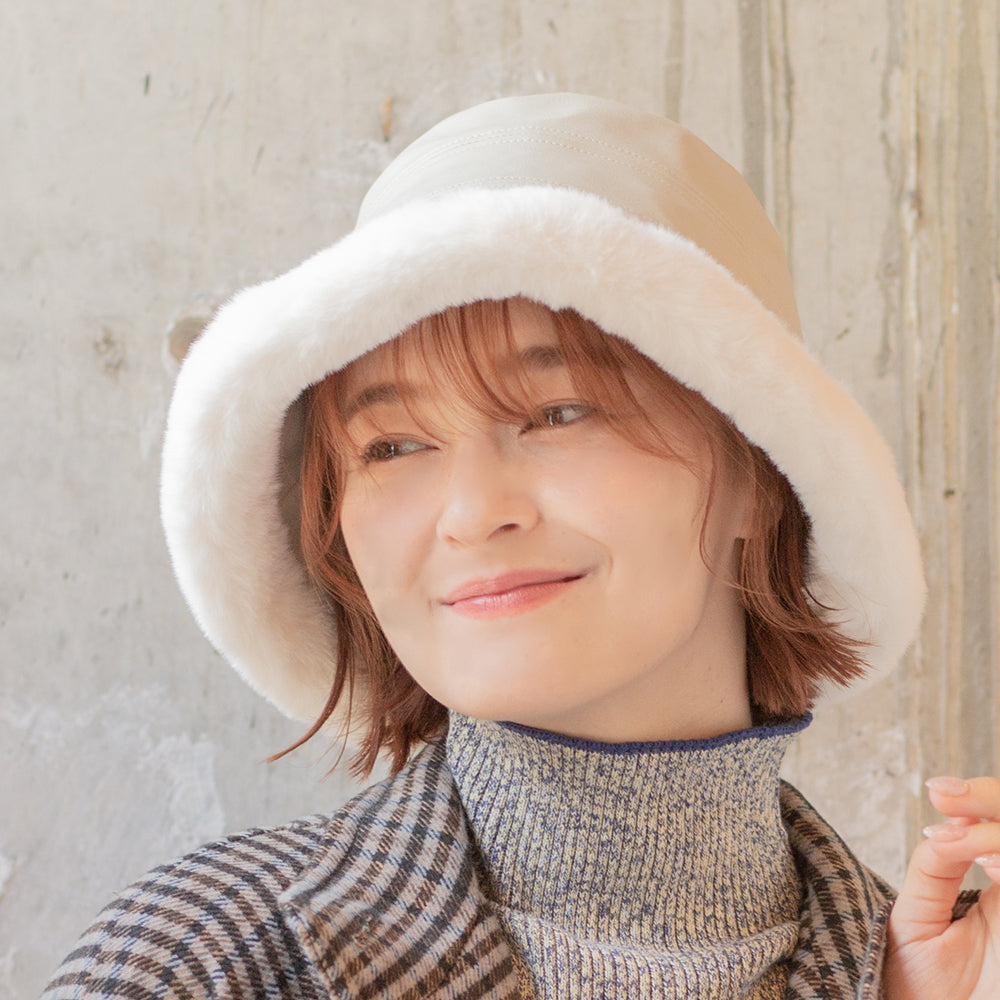 斜めハギ後割ファー掛合せクロッシェ