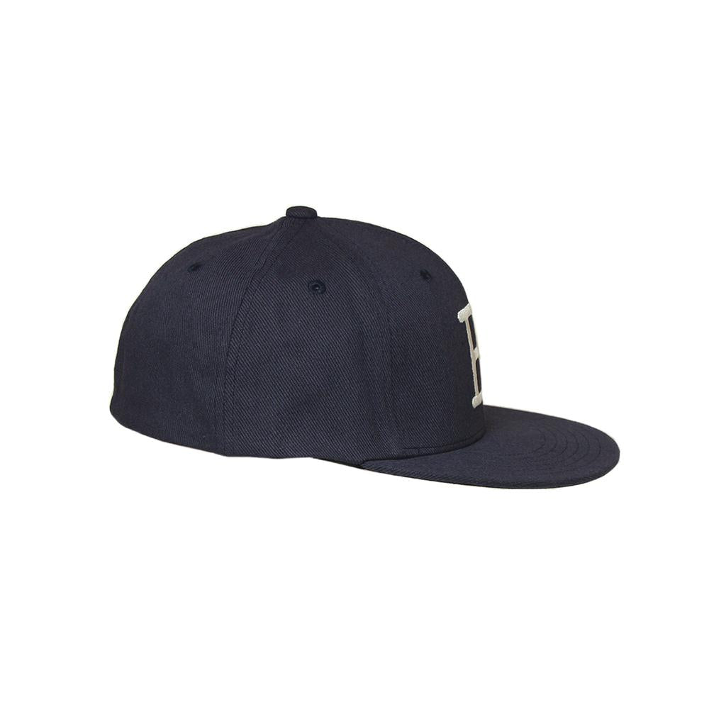 IP刺繍フラットバイザーCAP