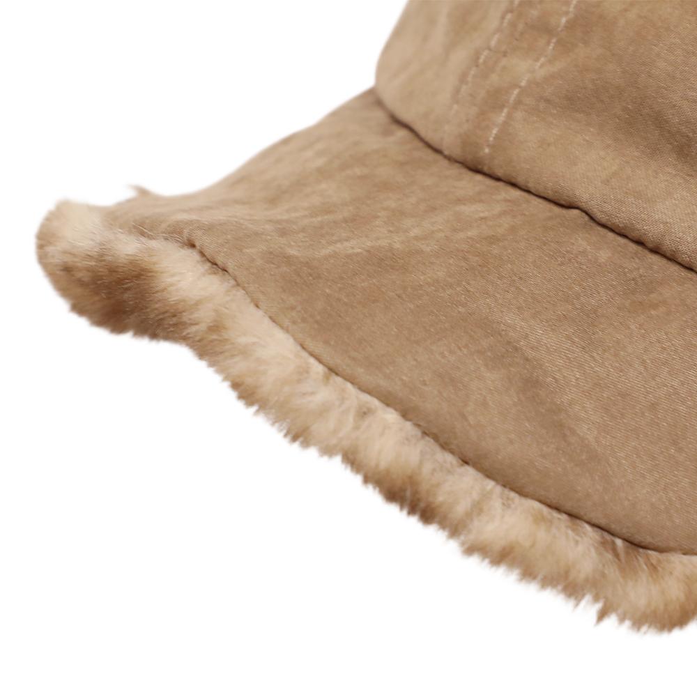 RV FUR CAP