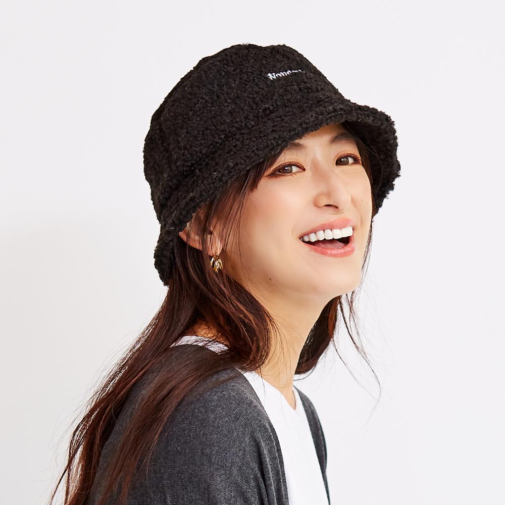 ボア刺繍バケハ