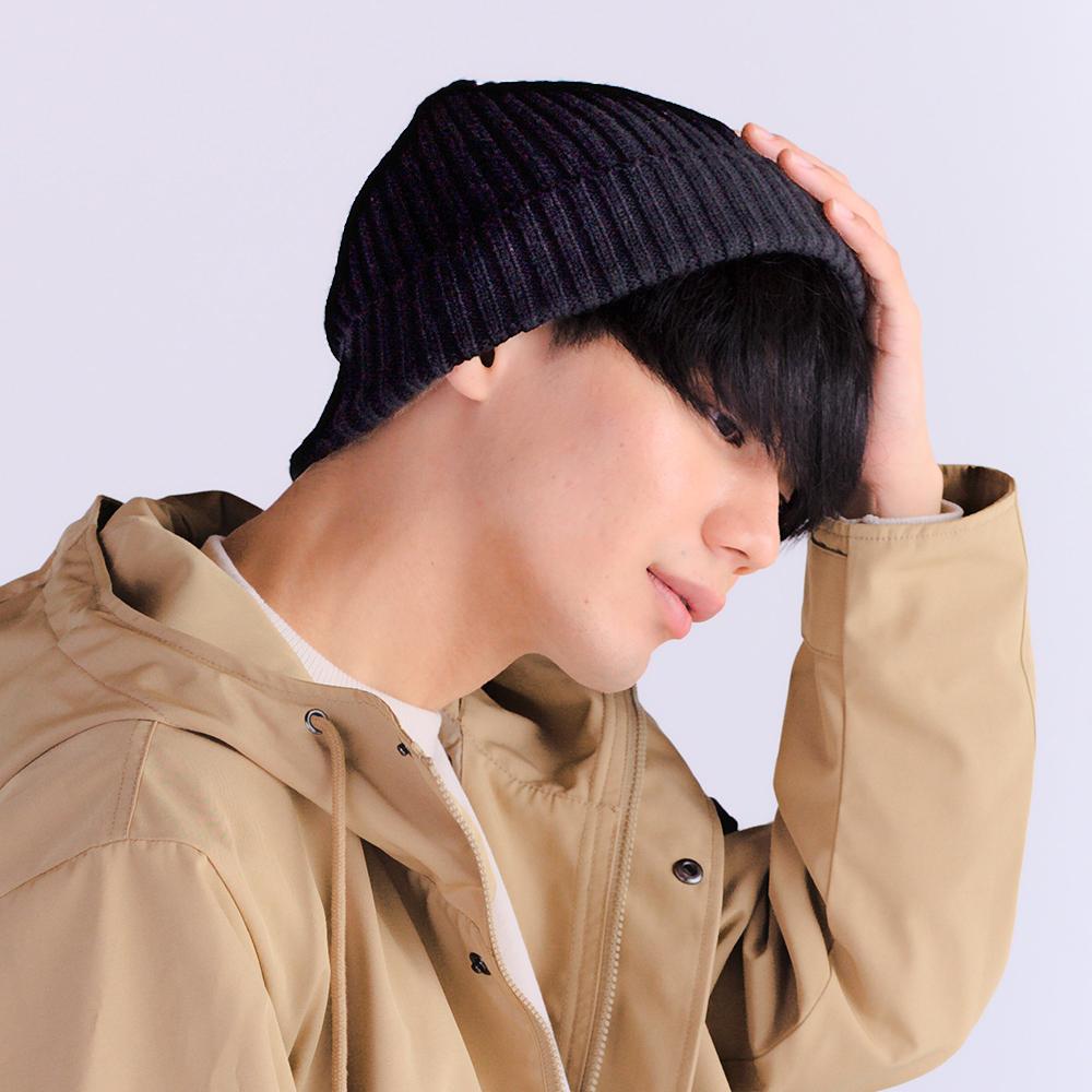 細編みシンプルショートニット