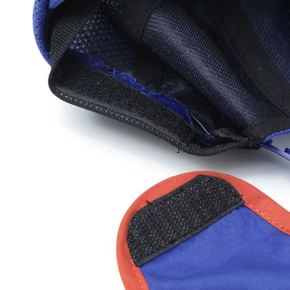 ロゴ入タレ付きメッシュキャップ