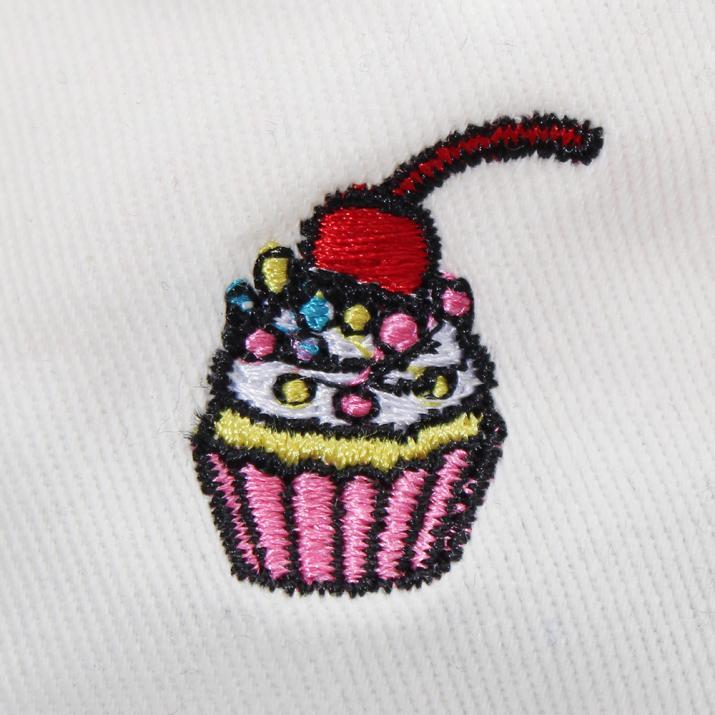 フードポイント刺繍バケット